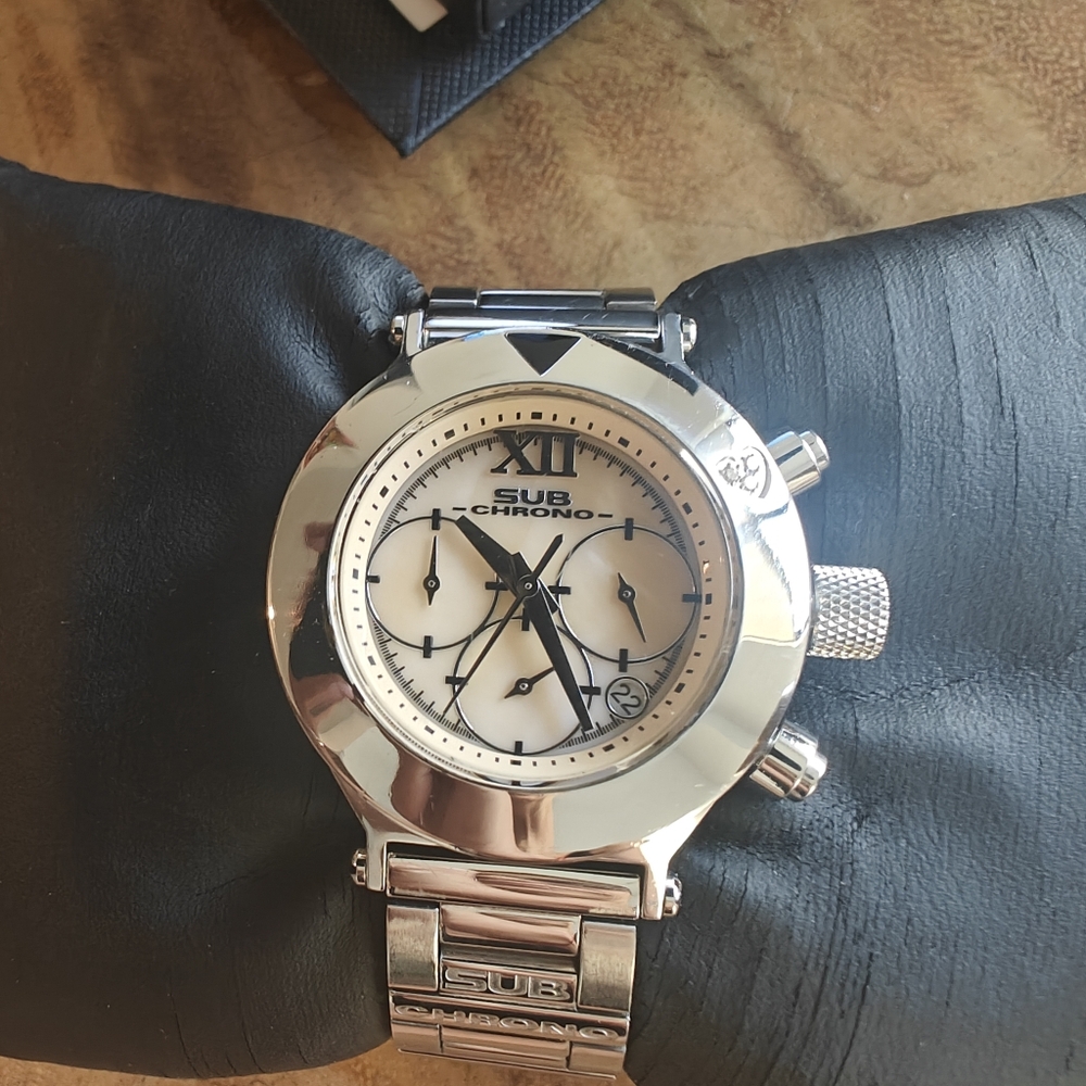 A charming watch Sub Chrono - Picture 3 of 10